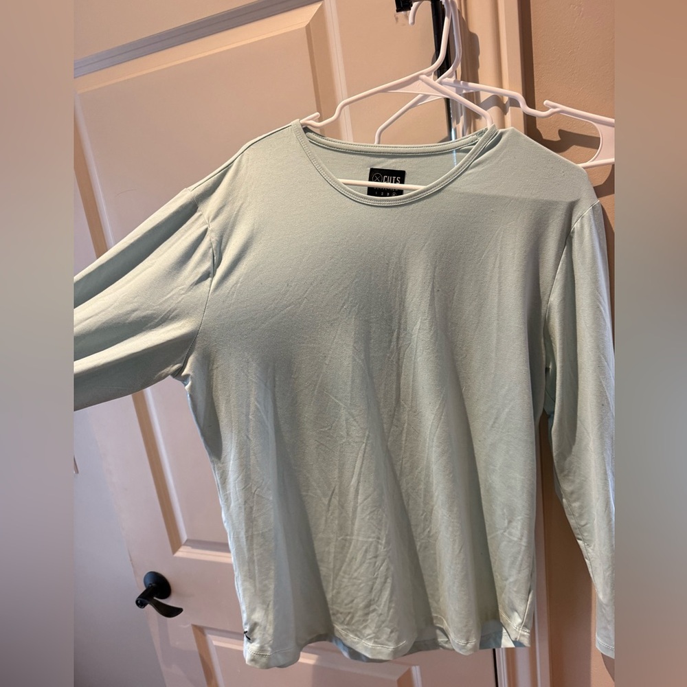 Men’s Cuts Shirt - Picture 1 of 1